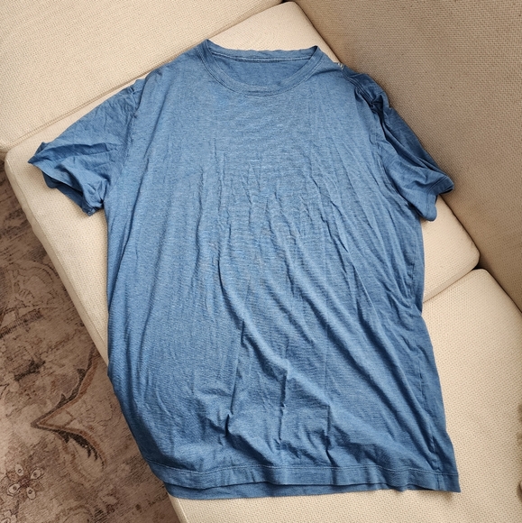 Lululemon Men's Tee - Picture 1 of 4